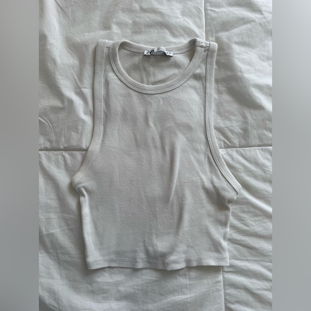 Zara Basic Rib Tank Top - Picture 2 of 4
